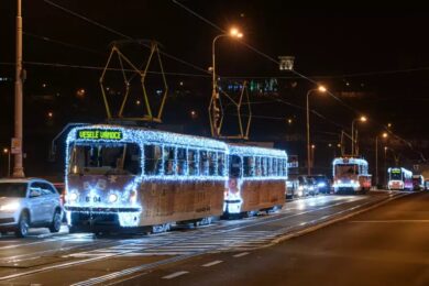 Vánoční flotila tramvají bude v provozu až do 6. ledna 2025.