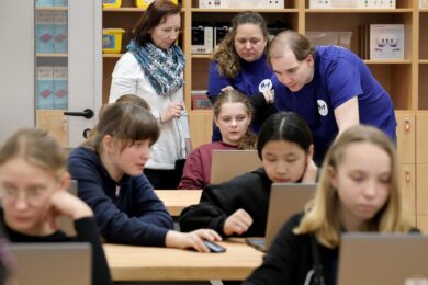 Ve vnitrobloku domu v Sarajevské ulici vznikly nové polytechnické dílny, které budou sloužit nejen žákům základních škol, ale i dětem ze zájmových kroužků Domu dětí a mládeže Praha 2.