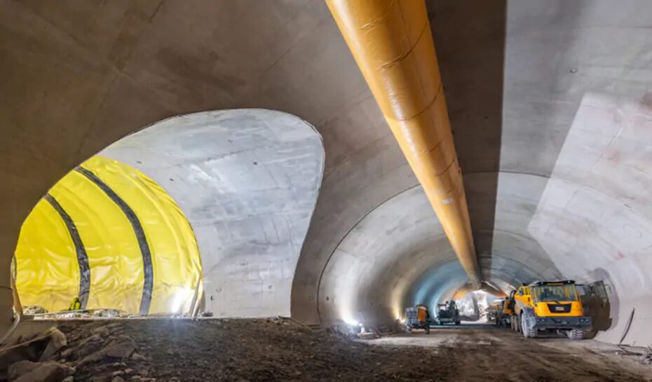 Obratový tunel za stanicí Pankrác.