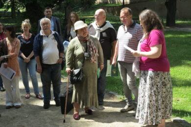 Malostransky-hrbitov-Majive-slavnosti-vyber-5-2.jpg