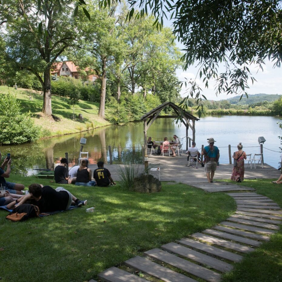 Festival Krásný ztráty se koná v krásném prostředí statku Všetice.