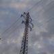 Blackout 4. července sice technici rychle odstranili, ale zůstávají neodpovězené otázky:
    1. Nikdo nám neukázal spadlý a přetržený drát.
    2. Nikdo nám nevysvětlil k čemu jsou rady zahraničních odborníků, když „jen“ spadl drát/ elektrický vodič.
    3. Nikdo nám nevysvětlil proč nefungovaly PST transformátory na hranicích s Německem.
    4. Nikdo jasně nevysvětlil proč povolení stavby posílení vedení linky 411, která patří do kritické infrastruktury, trvalo víc jak osm let.