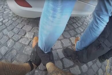 Během dvou dnů se strážníci v Praze 12 setkali se čtyřmi neukázněnými řidiči, jejichž jednání mohlo ohrozit bezpečnost provozu.