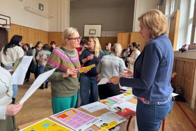 V Praze 6 proběhl vůbec první veletrh zaměřený na podporu ohrožených dětí a jejich rodin.