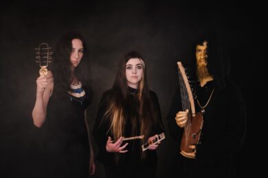 Český hudebně-umělecký projekt NEMUER představuje videoklip Repelling Apophis, výpravné audiovizuální dílo, které rekonstruuje staroegyptský rituál proti hadu Apophisovi, ztělesnění temnoty a chaosu. 