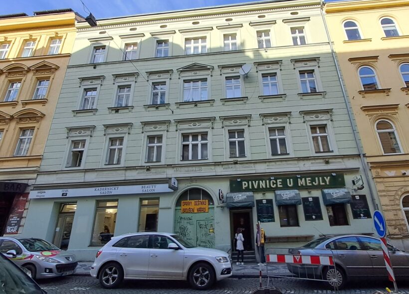 Významnou investicí radnice Prahy 5 má být kompletní rekonstrukce domu v ulici Na Bělidle 36.