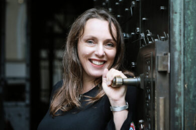 Nora Nimrichtrová je více než 20 let průvodkyní cizinců v Praze.