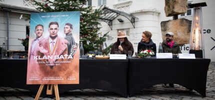 Úvodní představení nového muzikálu Klan Baťa na Kampě.