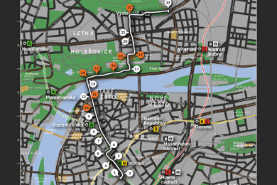Hlavní město dokončuje instalaci moderního pěšího značení na 4km trase z Václavského náměstí přes Staroměstské a Letenské náměstí až k Výstavišti. 