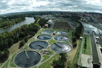 Současná ústřední čistírna odpadních vod v Praze.