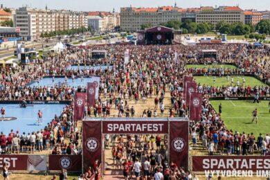 Festival SPARTAFEST se v roce 2026 přesouvá na Letenskou pláň – místo, které je po generace neodmyslitelně spojené se Spartou, její historií, emocemi i silnou fanouškovskou komunitou. 