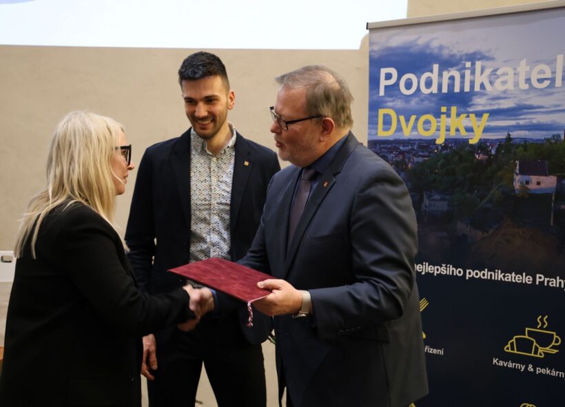 V historických prostorách Novoměstské radnice se v úterý 21. ledna večer uskutečnilo slavnostní vyhlášení prvního ročníku ankety Podnikatel Dvojky.