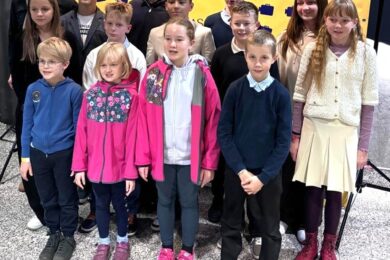 Šestnáct žáků ze ZŠ Ječná v Praze a ZŠ Englišova v Opavě zaujalo poroty i diváky po celém světě filmem Smích a slzy Malého prince, který citlivě nahlíží na dnešní svět očima dětí.