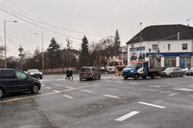 Křižovatka ulic Antala Staška a Na Strži na Ryšánce projde důležitými dopravními úpravami, jejichž cílem je zvýšení bezpečnosti chodců, zrychlení městské hromadné dopravy a zároveň zachování co nejplynulejšího provozu pro automobily.