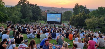 O podporu v oblasti kultury mohou žádat například kulturní spolky nebo organizátoři kulturních a společensko-vzdělávacích aktivit. 
