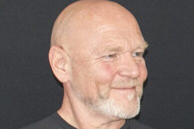 Herec Marek Vašut, jehož jméno se v posledních dnech objevuje v internetových výzvách označujících ho za „občanského kandidáta“. Sám Vašut se k těmto iniciativám veřejně nevyjádřil.