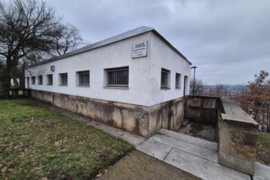 Původní objekt, který by měla po přestavbě využívat organizace zaměřená na turistiku a ochranu životního prostředí.
