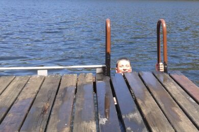 Cesta autobusem za koupáním na Slapech se zkomplikuje.