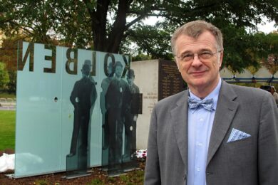 Ing. Bc. Ivan Noveský, energetický expert s 48letou praxí, spoluzakladatel ERÚ a současný předseda Institutu pro energetiku.