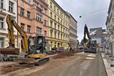 Rekonstrukce ulice se neobejde bez uzavírek a dopravních objížděk.