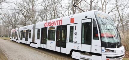 Kampaň s tramvají navazuje na úsilí hlavního města pomoci těm, kteří se potýkají s duševními obtížemi. 