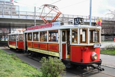 Oproti koňským tramvajím nabídla elektrická dráha rychlejší a spolehlivější spojení a pomohla nastartovat rozvoj celých čtvrtí.