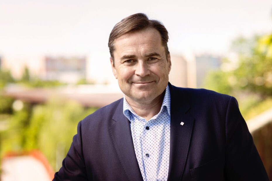 Starosta Prahy 13 David Vodrážka zdůrazňuje význam podpory rodin a zároveň připomíná, že rozhodnutí o interrupci je podle něj osobní a citlivou volbou každé ženy.