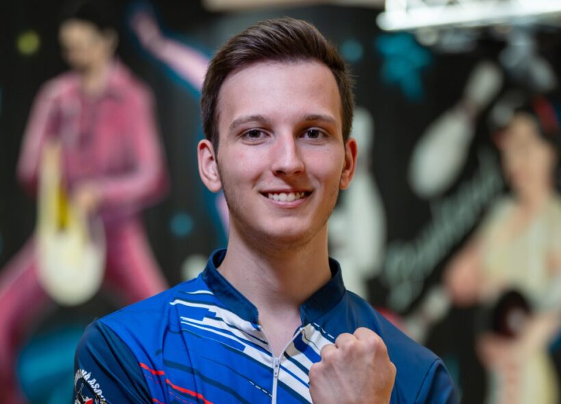 Jaroslav Zapletal po zisku historického titulu juniorského mistra Evropy v bowlingu.
