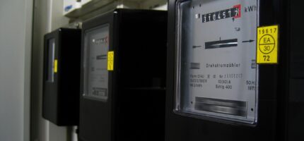 Elektroměry a další měřicí zařízení jsou klíčové pro správné vyúčtování. dTest radí, jak poznat chybu a kdy reklamovat.