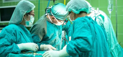 Tým českých specialistů dosáhl průlomového úspěchu v léčbě těžké dětské epilepsie díky první provedené zadní diskonekci.