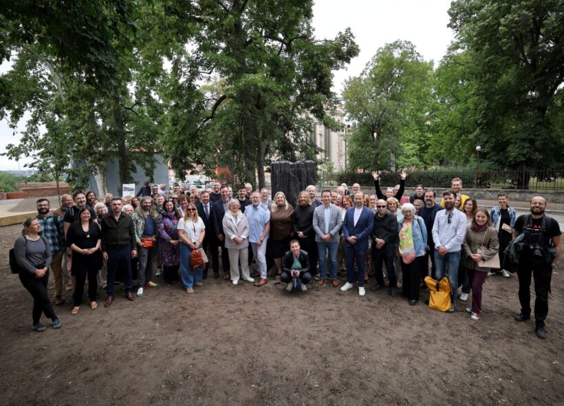 Slavnostní otevření Karlovského předmostí. Nový park pod Nuselským mostem má za sebou první veřejnou prezentaci své podoby.