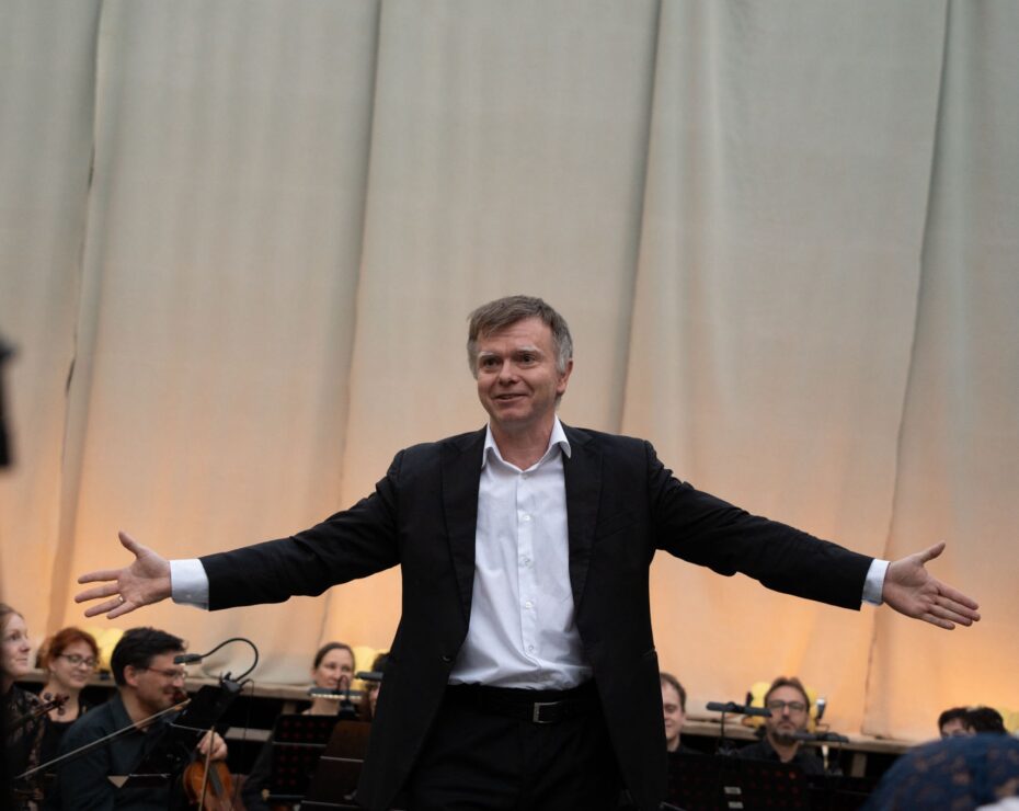 Marek Štryncl, violoncellista a dirigent, vede soubor Musica Florea. 