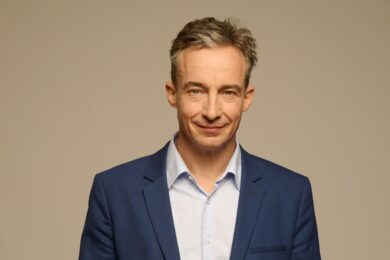 Tomáš Portlík (ODS) reaguje na kritiku ministryně financí Aleny Schillerové. Podle něj vláda svým postupem ohrožuje financování klíčových pražských projektů a může způsobit výrazné zdražení MHD pro miliony cestujících.