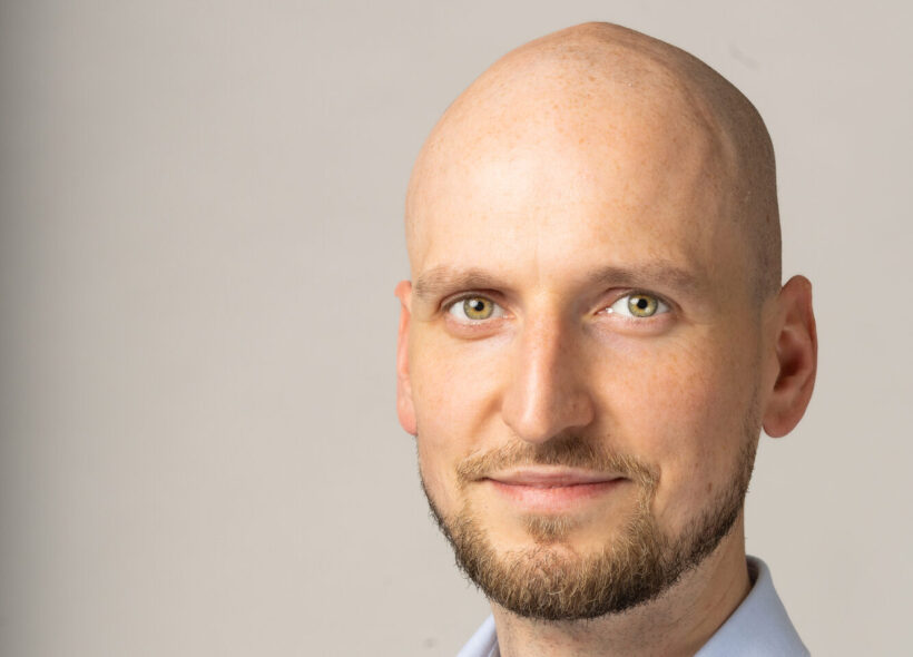Zastupitel Prahy 3 Filip Nekola (ODS) považuje za klíčové, aby strážníci dobře znali území, ve kterém slouží, i lidi, kteří v něm žijí.