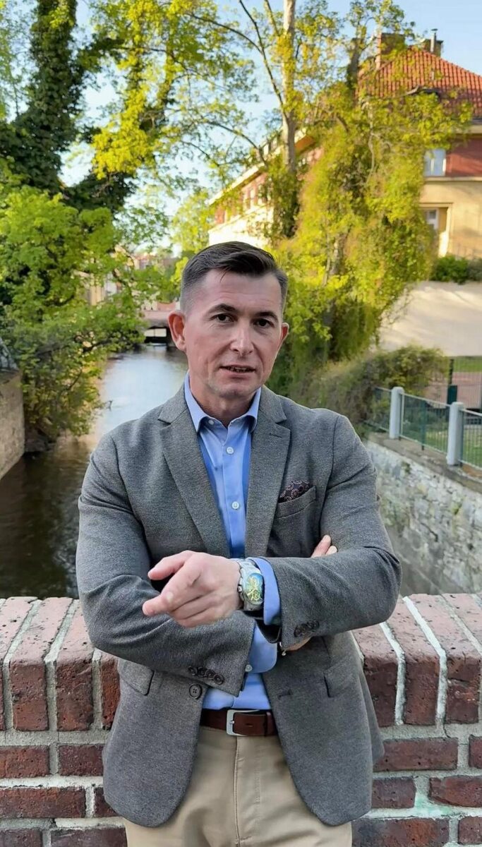 Jiří Fořt chce při rozhodování o budoucnosti centra hledat rovnováhu mezi potřebami místních obyvatel a fungováním metropole jako celku. Za klíčové považuje, aby změny v Praze vycházely z reálného života v jejích ulicích.