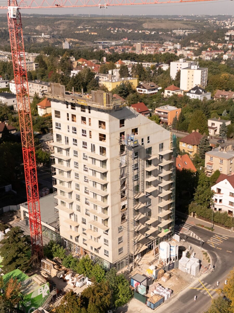 Panorama Braník vzniká v jedné z nejatraktivnějších rezidenčních lokalit Prahy 4, v těsném sousedství vilové zástavby a zeleně, s výbornou dostupností MHD a veškerou občanskou vybaveností v docházkové vzdálenosti. 