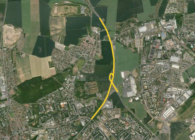 Mapové znázornění 4,3 kilometru dlouhého úseku Cínovecké ulice, kde Technická správa komunikací od 23. října do 10. prosince opraví vozovku ve směru do centra. Řidiče čekají dopravní omezení a změny ve vedení provozu.