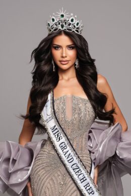 Z Miss Czech Republic si odnesla dva tituly.