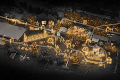 Mapa světelné výstavy Story of Lights v pražských Žlutých lázních zachycuje rozmístění jednotlivých instalací. Letošní ročník věnovaný Karlu IV. nabízí více než 110 světelných objektů a téměř čtvrt milionu LED diod.